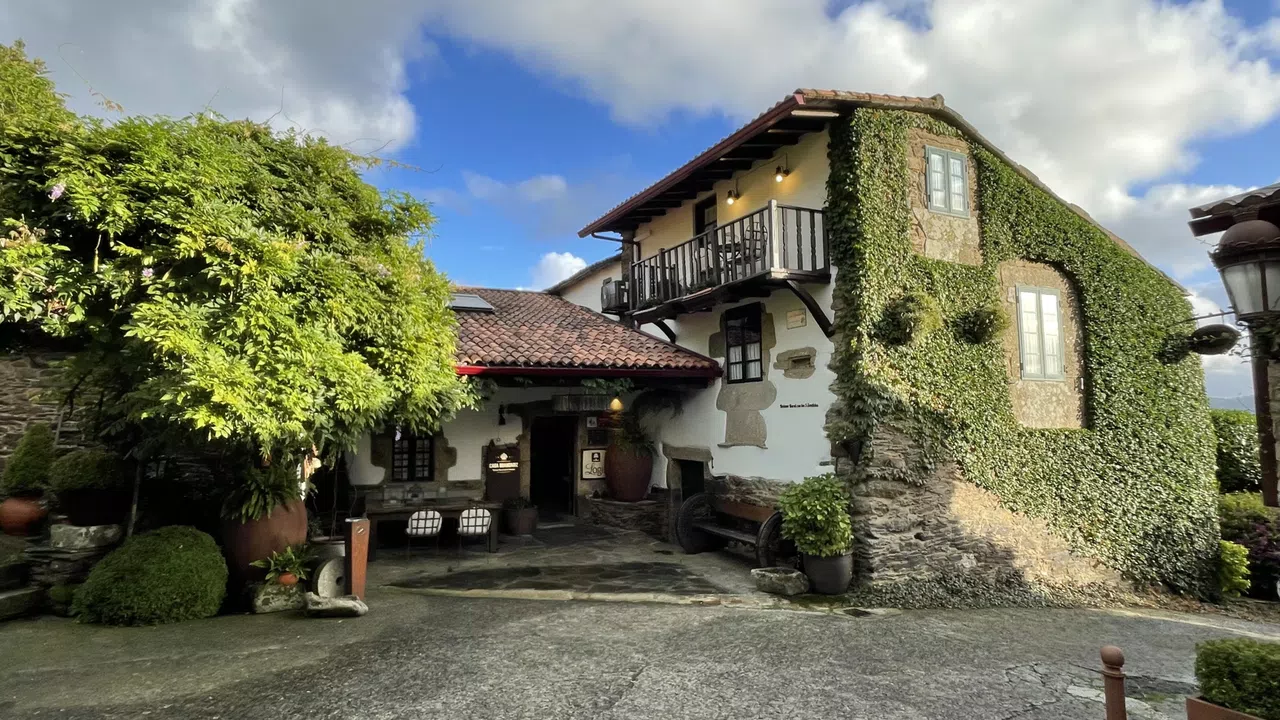 Casa Brandariz in Dombodán, Spain