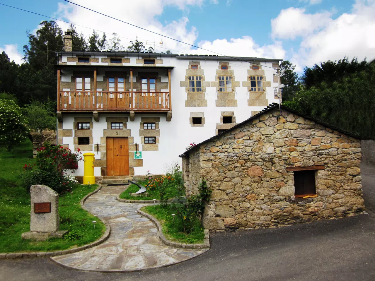 Casa Os Carballás in Merille, Spain